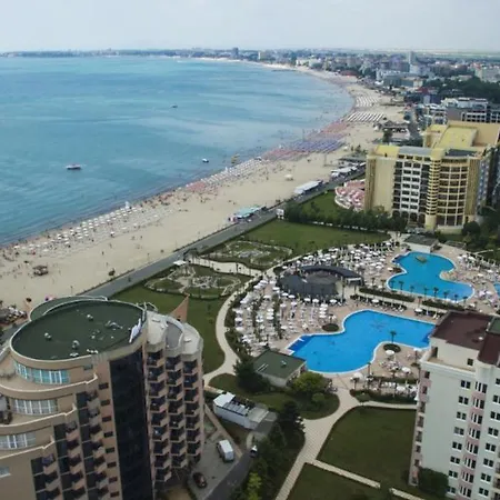 Amadeus Xv 44 Sunny Centum Sunny Beach